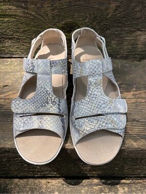 Fabia Women's Taupe Metallic Snakeskin Strap Sandals